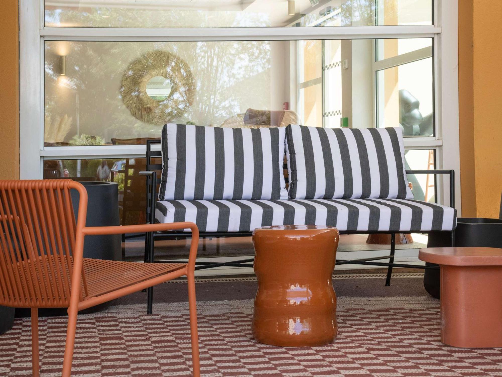 Ibis Golfe De Saint-Tropez Hotel Cogolin Kültér fotó
